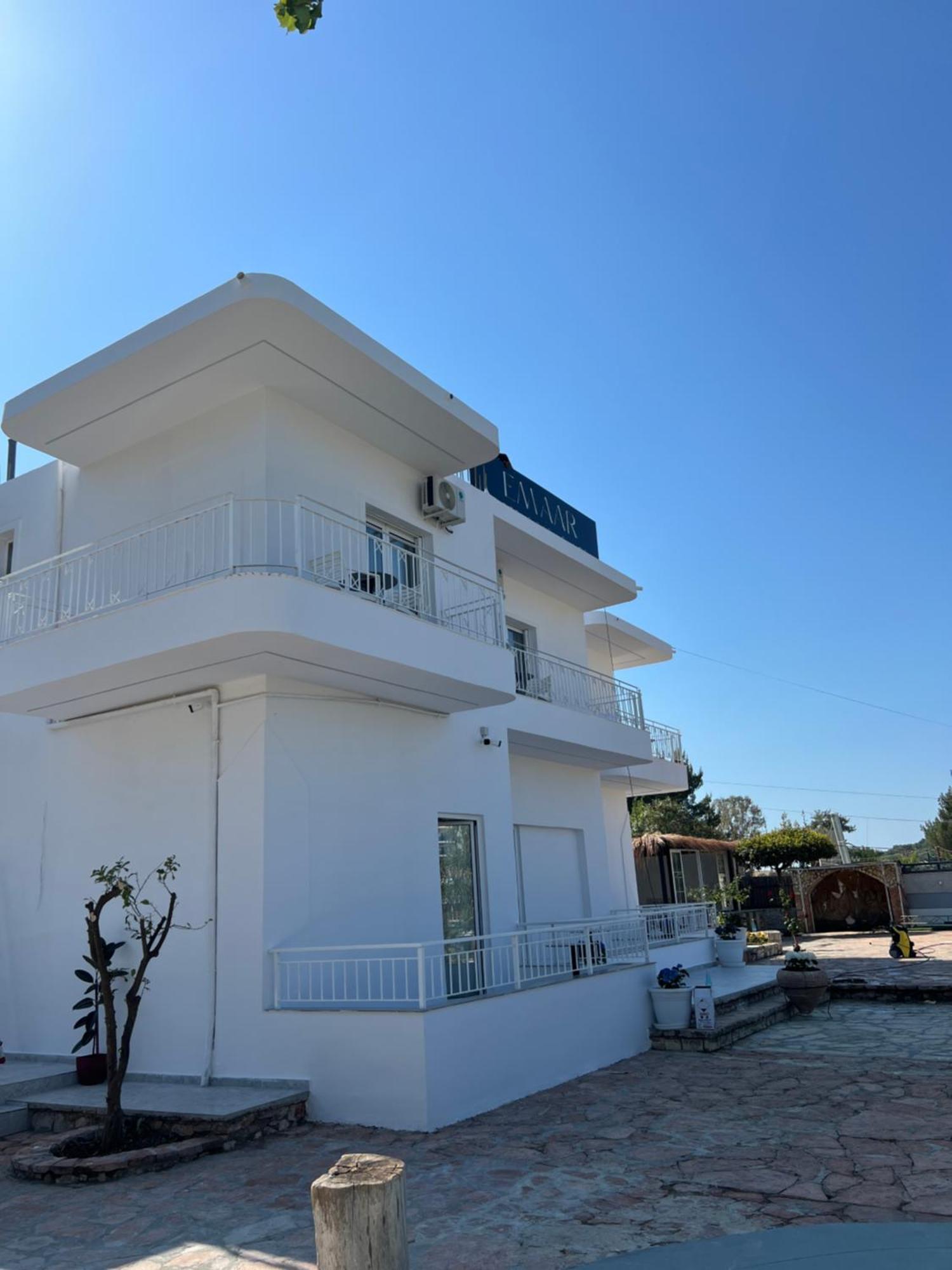 Emaar - Beachfront , Newly Renovated Frühstückspension