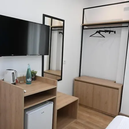 Emar Beachfront Hotel Ksamil Room photo