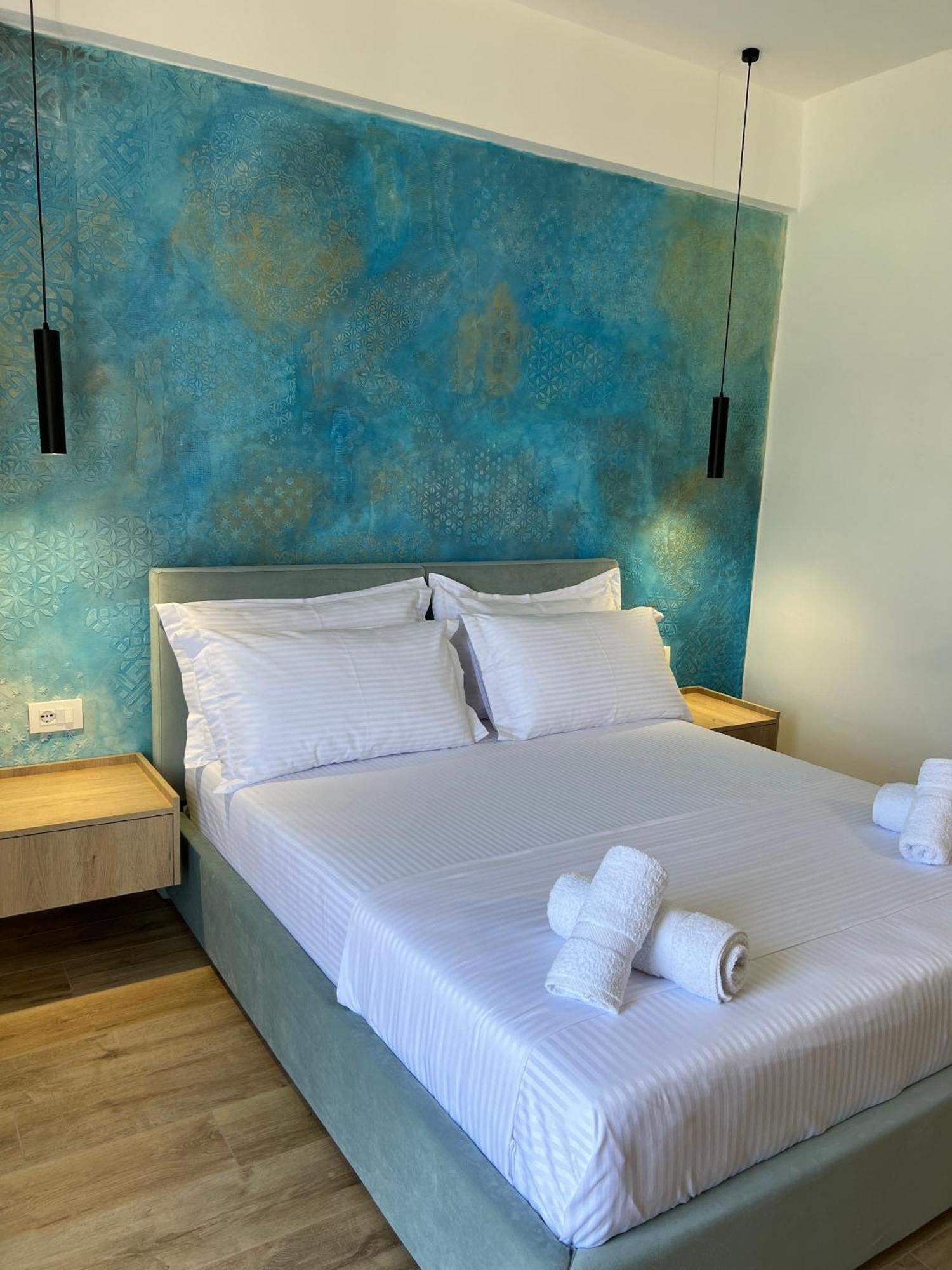 Emar Beachfront Hotel Ksamil 民宿 *