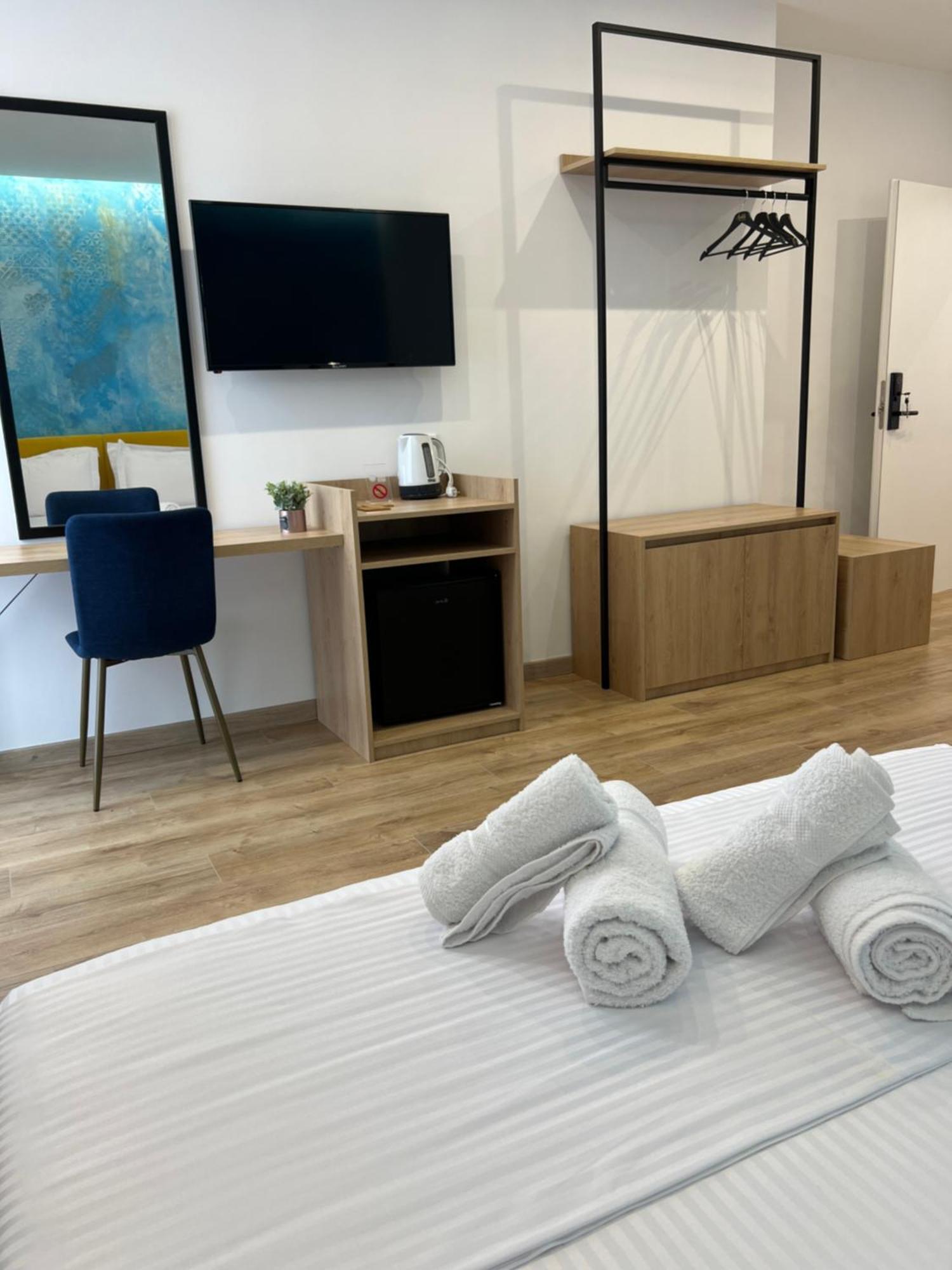 Emaar - Beachfront , Newly Renovated * Ksamil