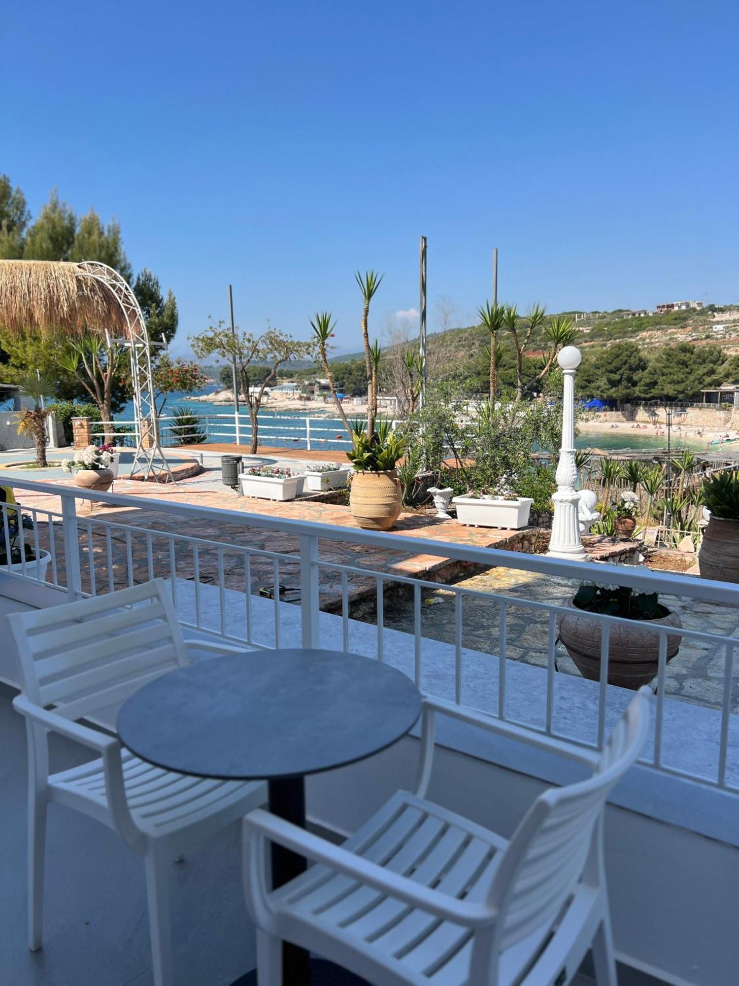 Emaar - Beachfront , Newly Renovated Bed & Breakfast *