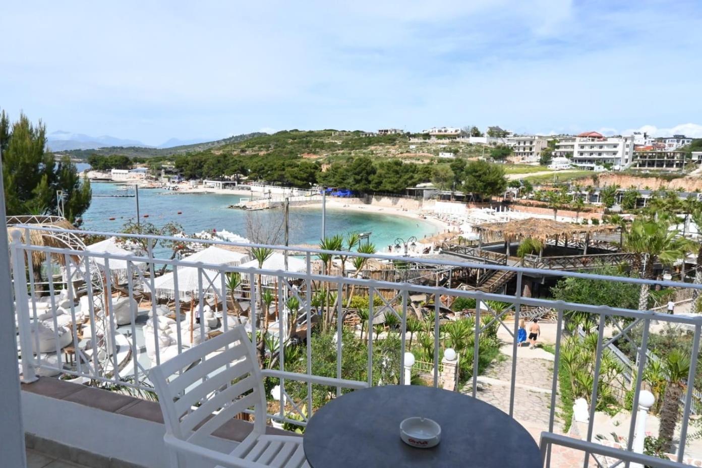 Emar Beachfront Hotel Ksamil